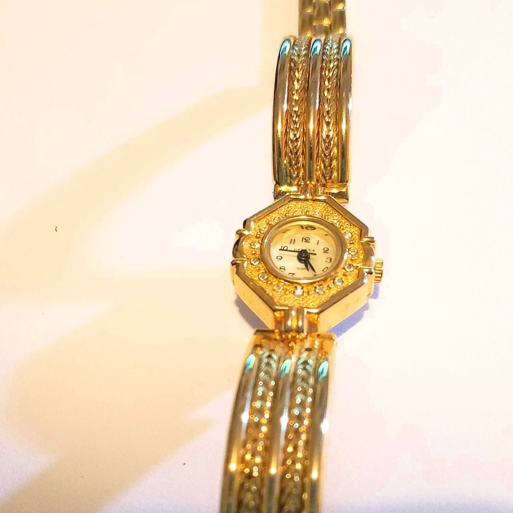Geneva vintage Gold watch